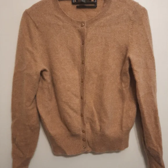 *SOLD* Lord & Taylor 100% Cashmere Crew Neck Cardigan Sweater Tan - Picture 7 of 16